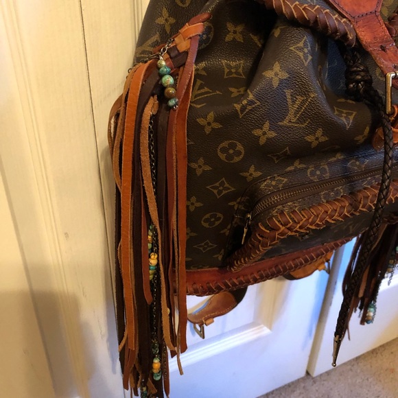 Louis Vuitton Montsouris GM Boho - Picture 2 of 13